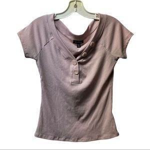 Le chateau light pink buttoned top size medium